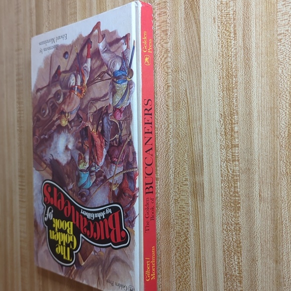 The Golden Book of Buccaneers by John Gilbert - Picture 7 of 12